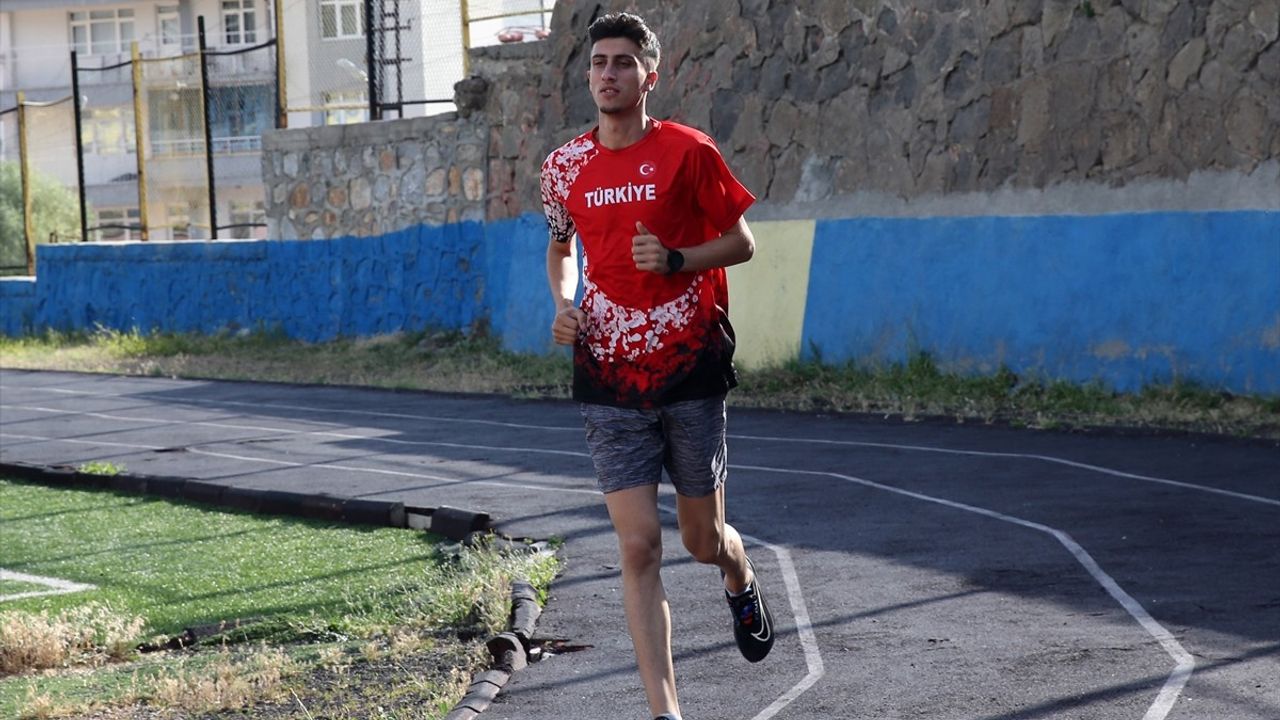 Bitlisli Milli Atlet Azat Özkan, Dünya Şampiyonası'na Hazırlanıyor