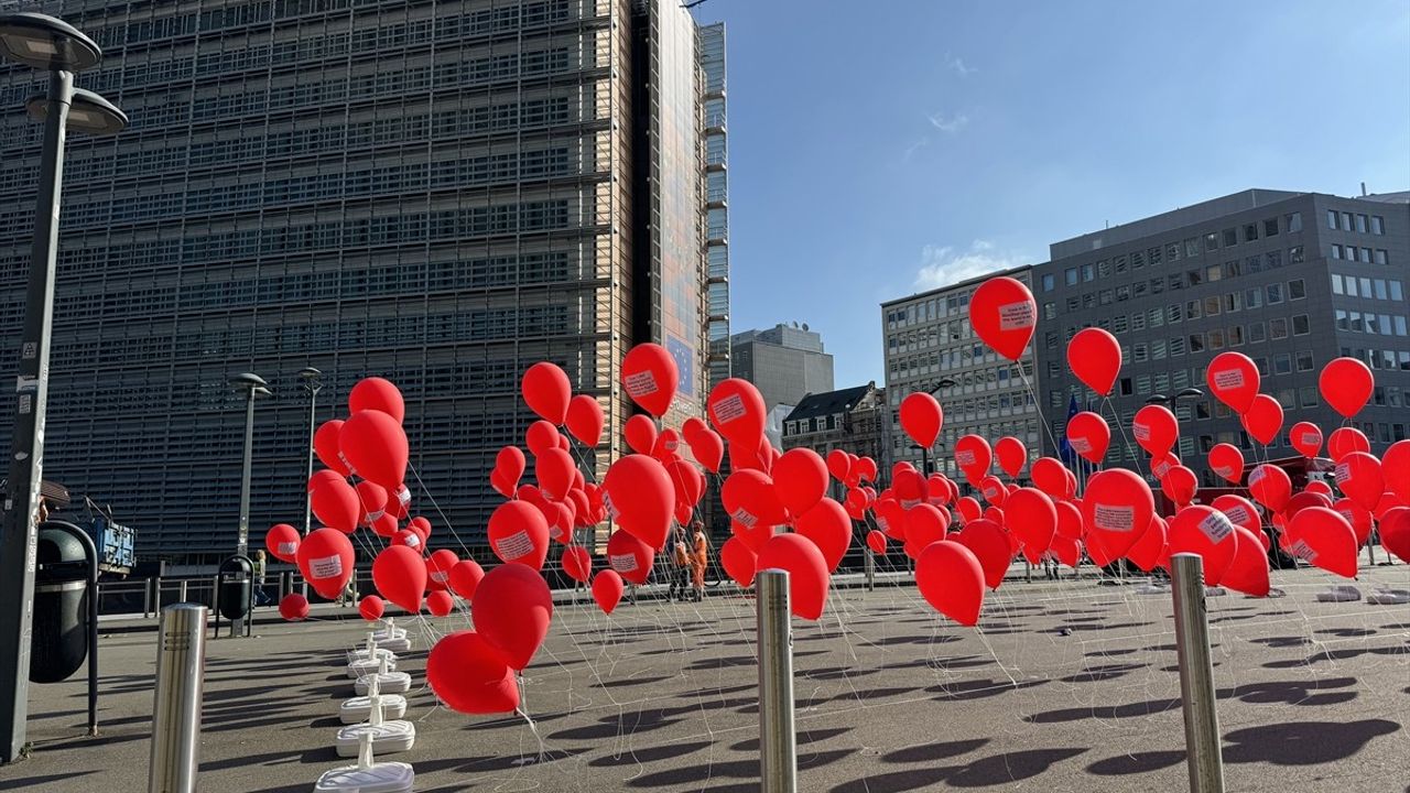 Brüksel'de STK'lerden AB'nin Gazze Politikasına Protesto