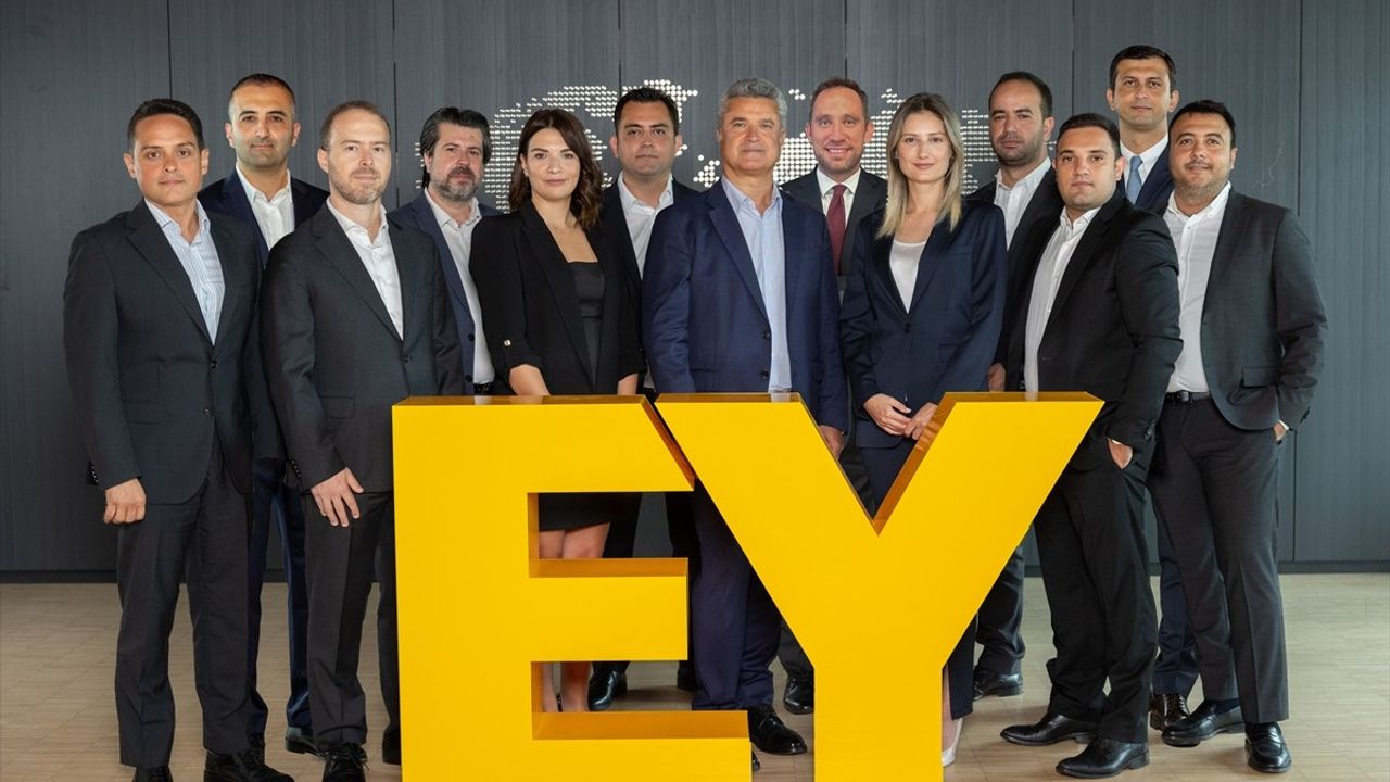 EY Türkiye'de Şirket Ortağı Sayısı 82'ye Yükseldi