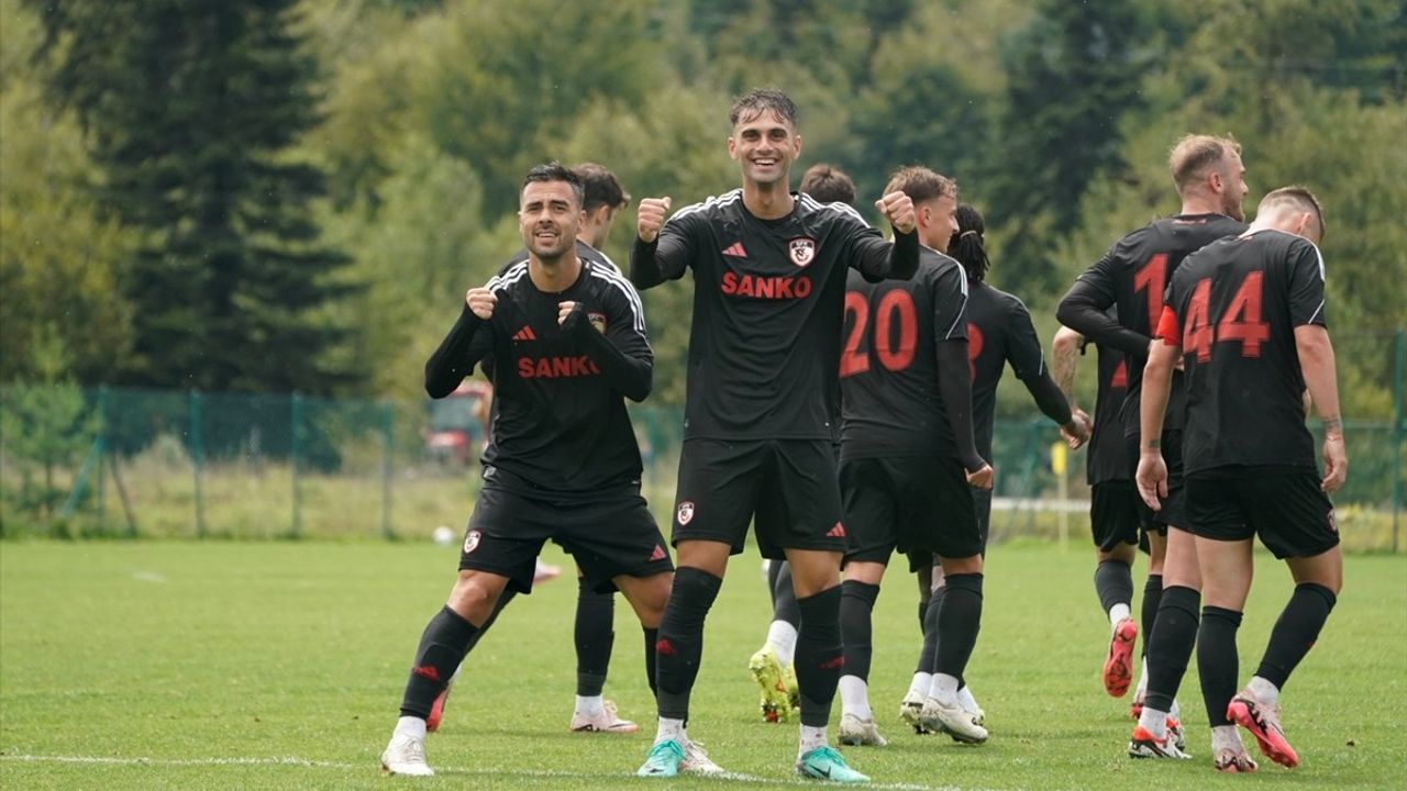 Gaziantep FK Hazırlık Maçında Teksüt Bandırmaspor'u Yendi