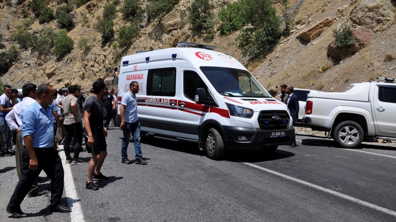 Hakkari'de Zap Suyu'na Düşen Güvenlik Korucusu Hayatını Kaybetti