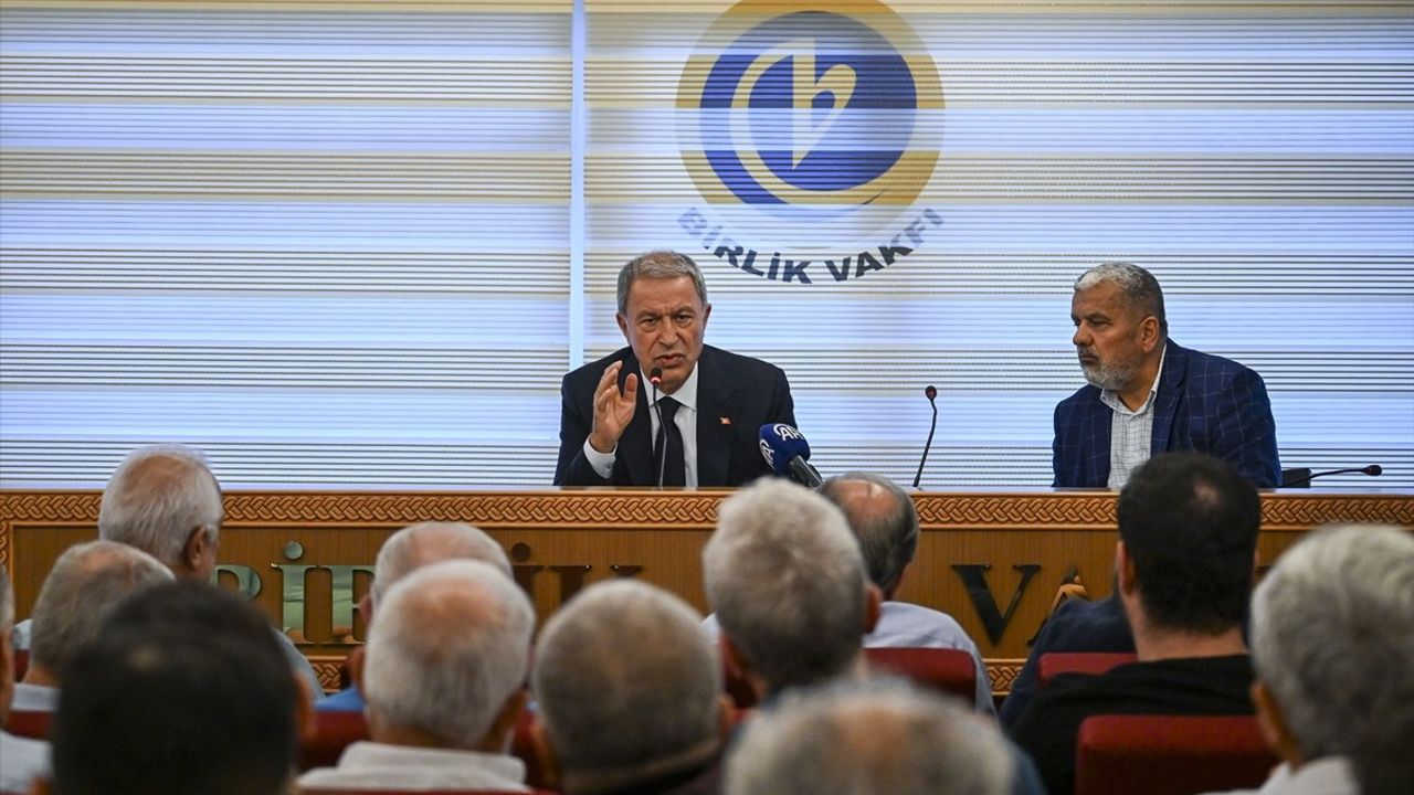 Hulusi Akar: FETÖ Mensupları Yurt Dışında Yuvalanıyor