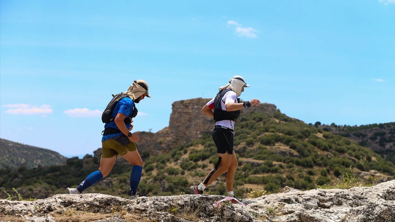 Kanyon Ulubey Ultra Trail Koşusu Dünyayı Buluşturdu