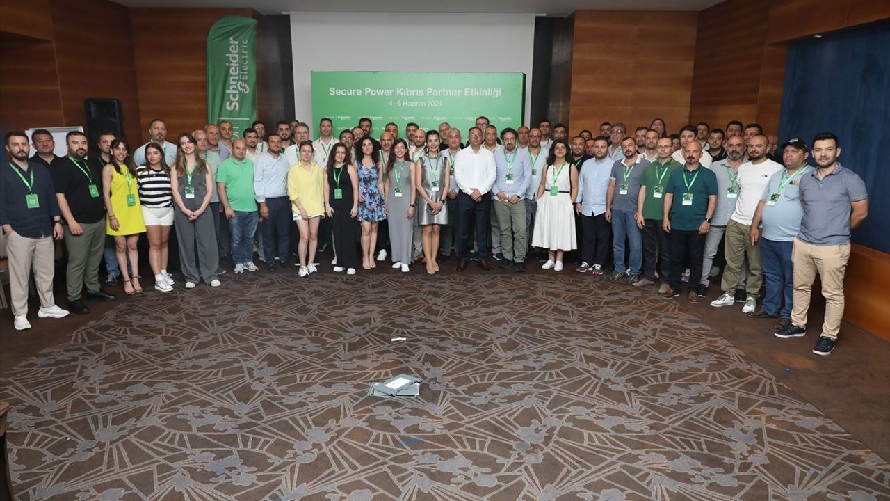 Schneider Electric, Kıbrıs'ta İş Ortaklarıyla Buluştu