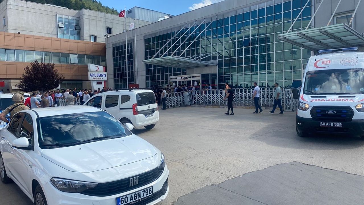 Tokat'ta Muhtarlar Arasında Silahlı Kavga: 1 Ölü, 2 Yaralı