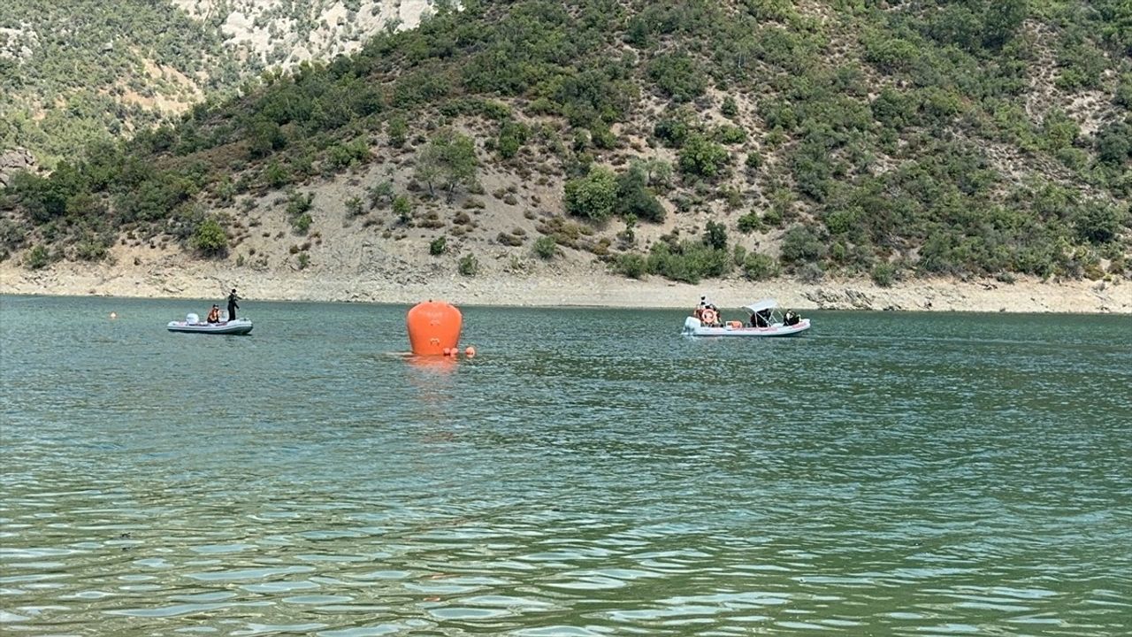 Adana'da Düşen Helikopterin Kaldırılması İçin Yoğun Çalışmalar Devam Ediyor