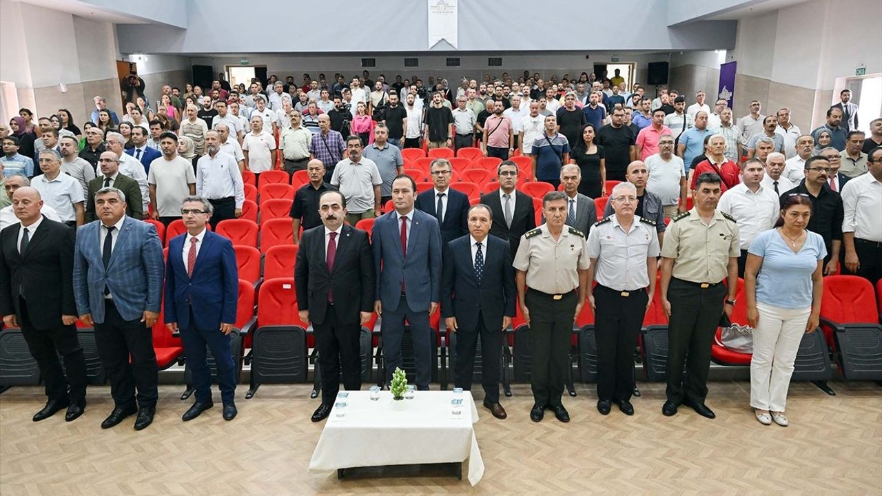 Afyonkarahisar'da Büyük Taarruz ve 30 Ağustos Paneli Gerçekleşti