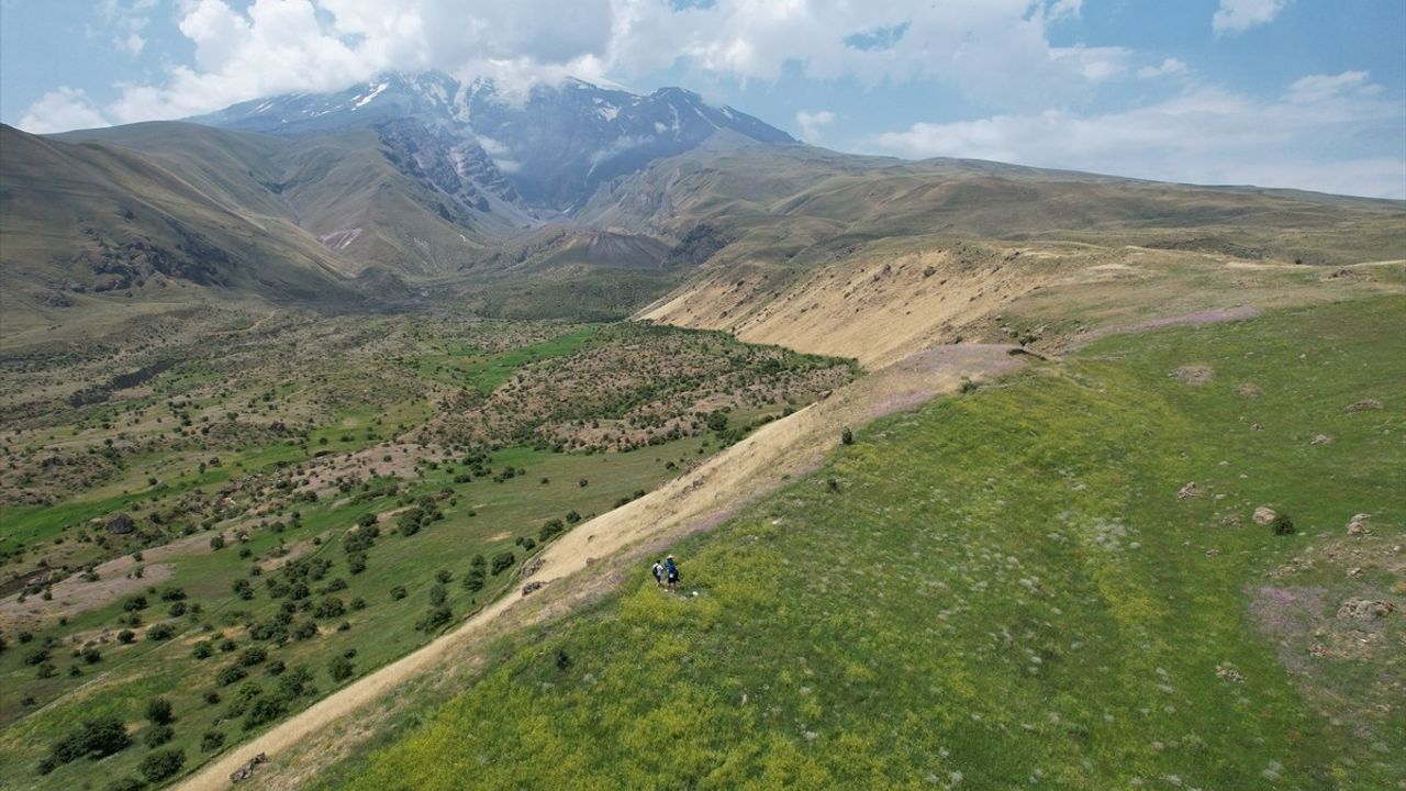 Ağrı Dağı'nda TÜBİTAK Destekli Eğitim Etkinliği Gerçekleşti