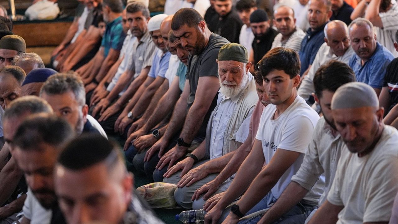 Ali Erbaş, Ayasofya'da İsmail Heniyye İçin Gıyabi Cenaze Namazı Kıldırdı