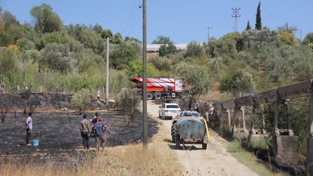 Antalya'daki Yangın Kontrol Altına Alındı