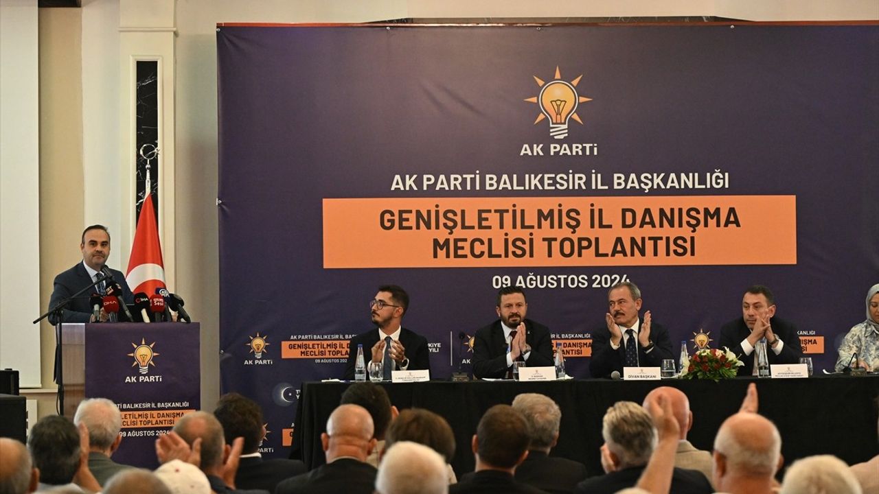 Bakan Kacır Balıkesir'de Savunma Sanayi ve Milli Teknoloji Hamlesini Anlattı