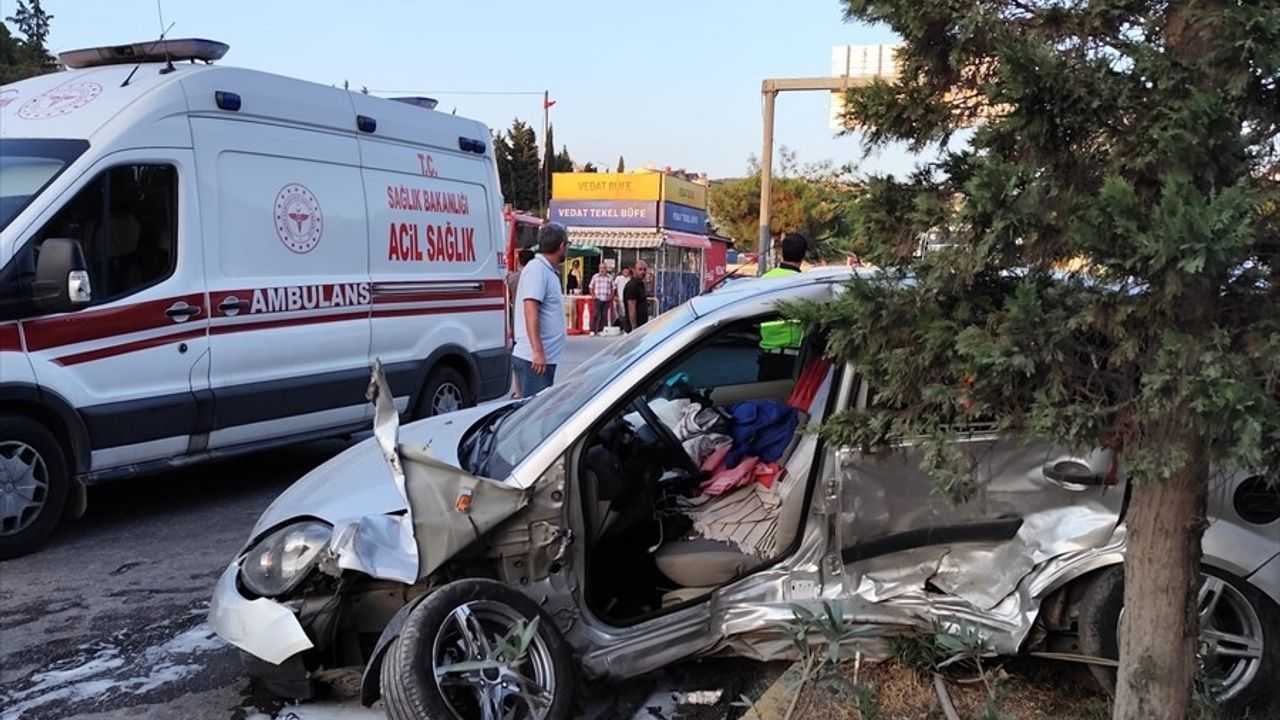 Balıkesir'de Feci Trafik Kazası: 6 Yaralı