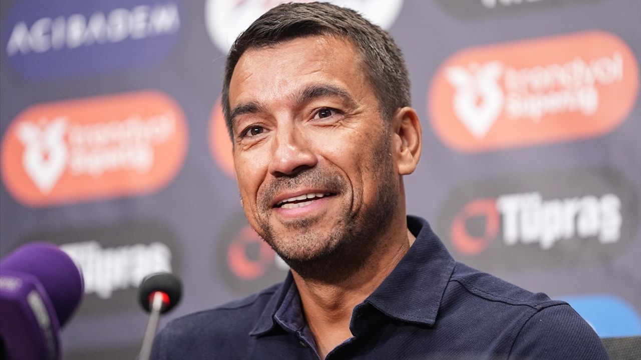 Beşiktaş'ın Başarılı Maç Sonrası Giovanni van Bronckhorst'un Değerlendirmeleri