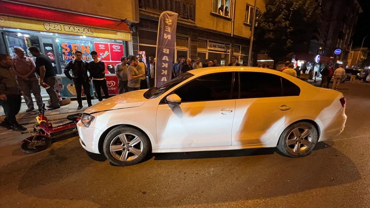 Bilecik'te Otomobil ve Motosiklet Çarpıştı: 2 Yaralı Var