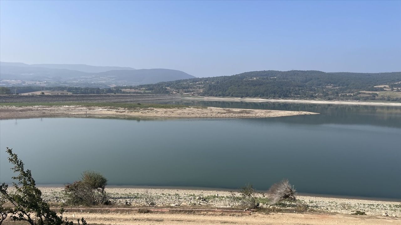 Bolu'da Gölköy Barajı'nda Yarım Ada Oluştu