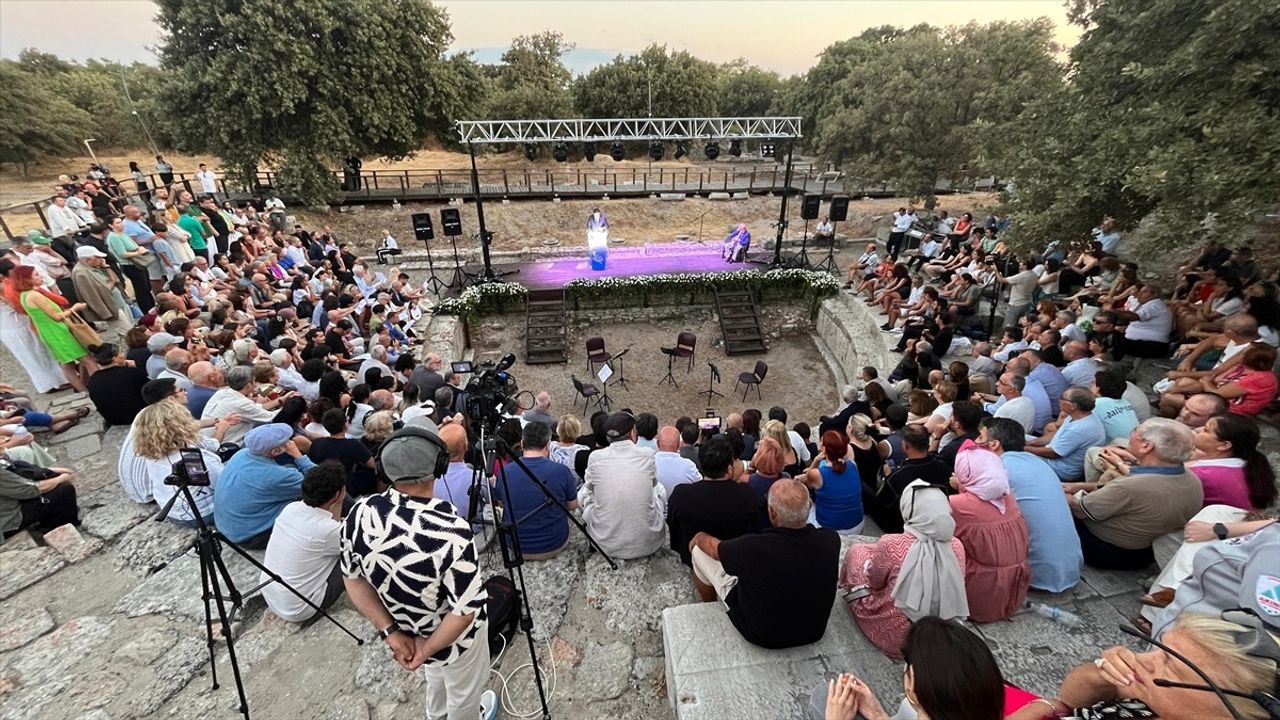 Çanakkale'de 61. Uluslararası Troia Festivali Coşkuyla Başladı