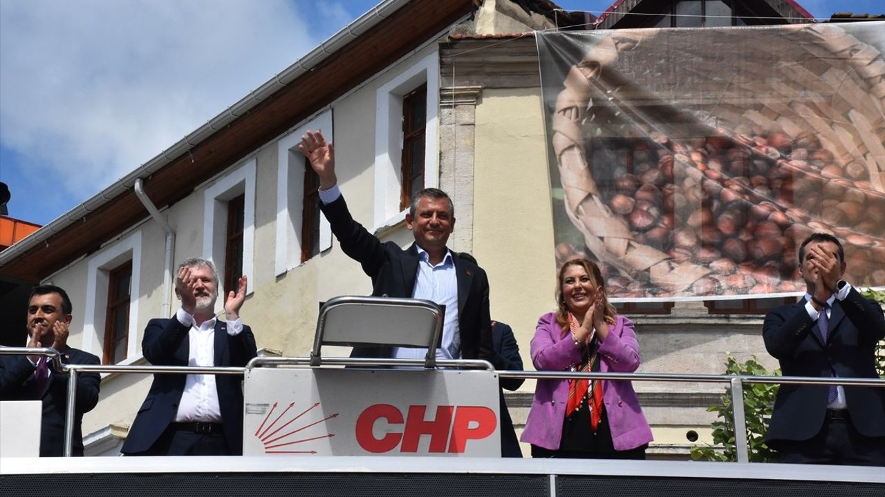 CHP Genel Başkanı Özgür Özel'den Giresun'da Fındık Fiyatlarına Sert Tepki