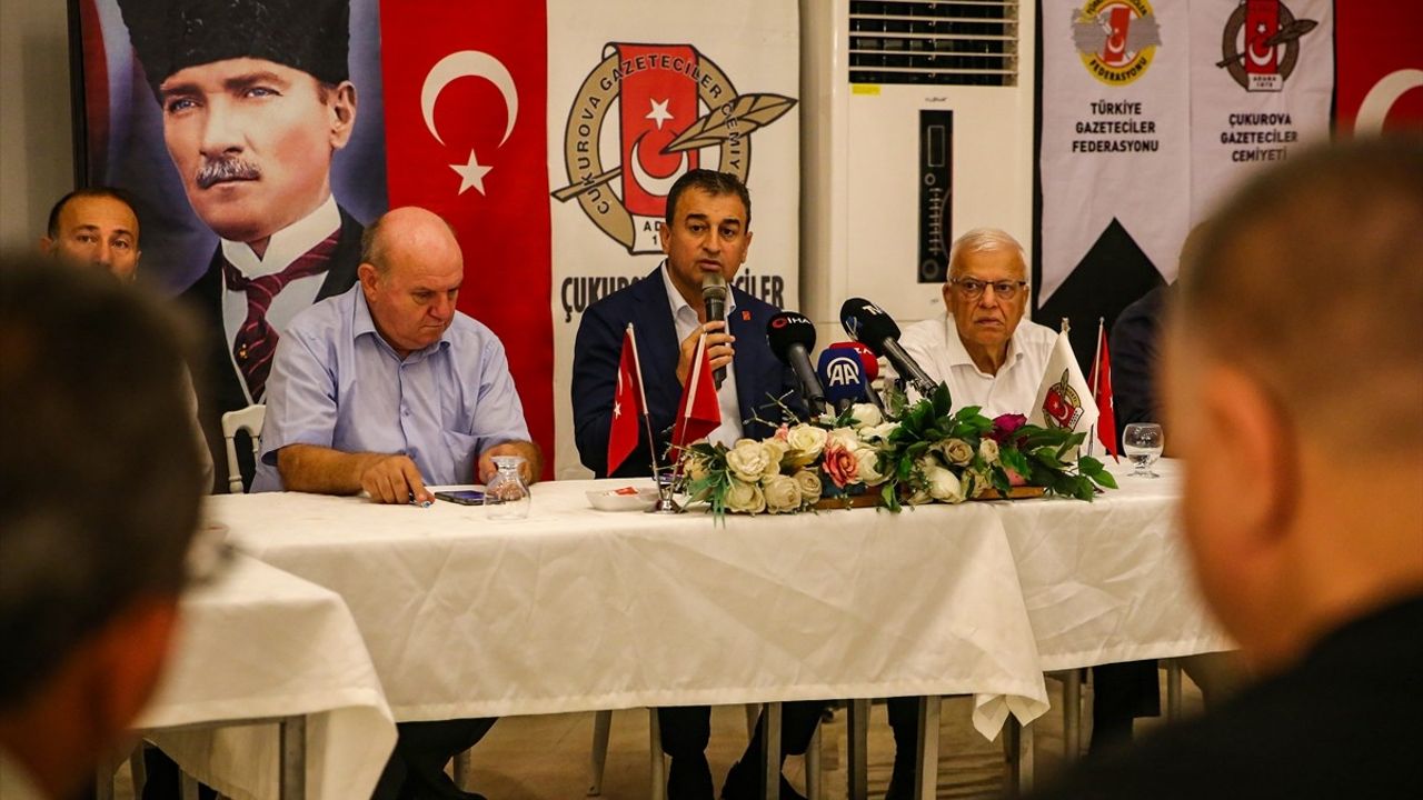 CHP'li Burhanettin Bulut, Adana'da Gazetecilerle Buluştu