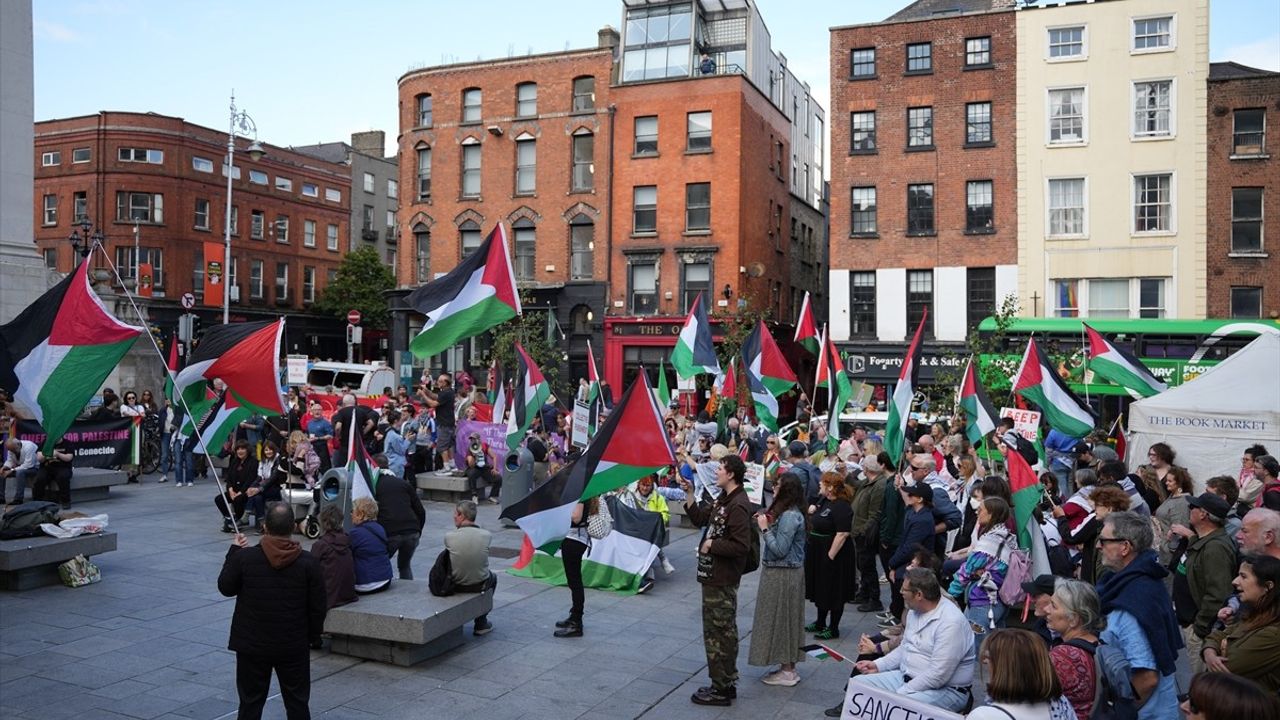 Dublin'de ABD'nin Gazze'ye Desteğine Protesto