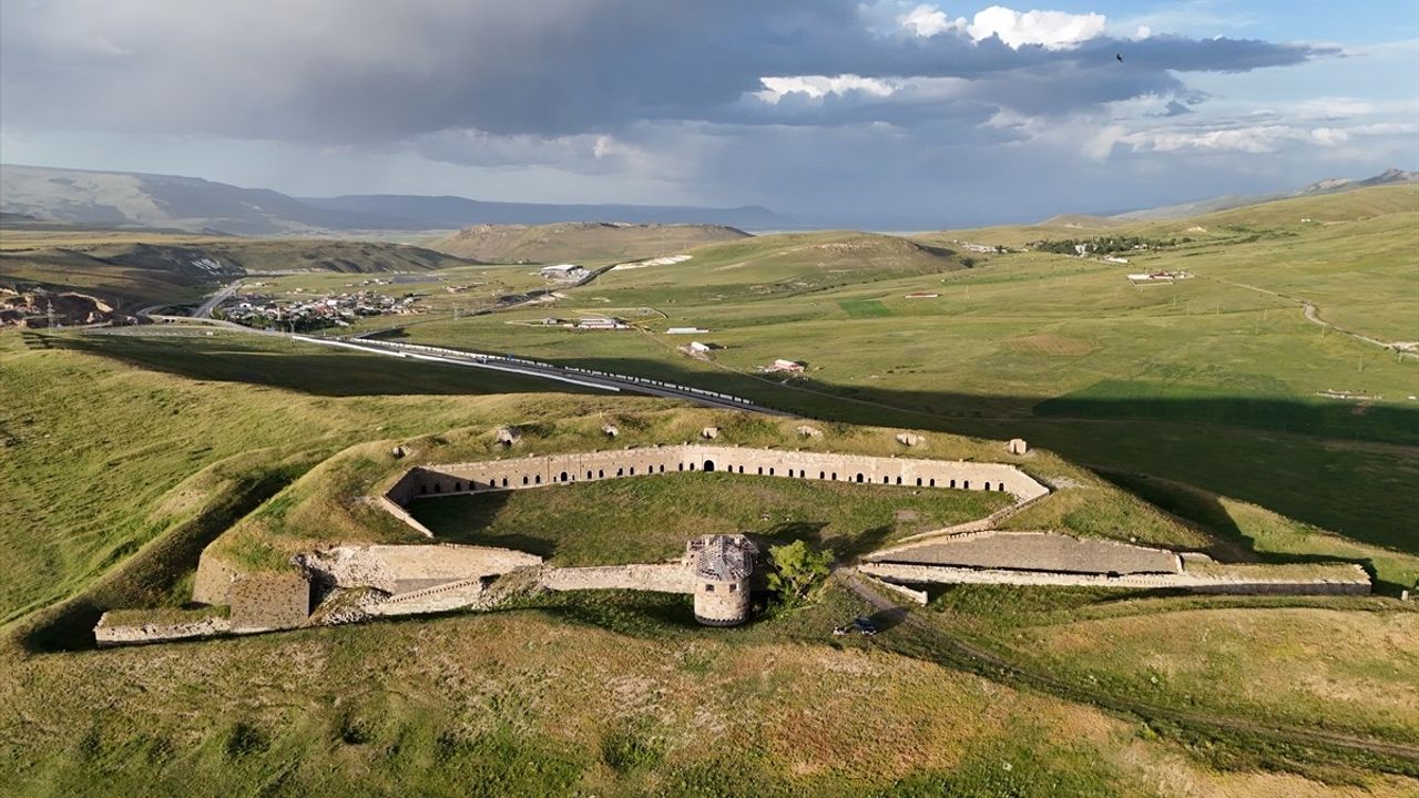 Erzurum'un Tarihi Sivişli Tabyası İhtişamını Koruyor