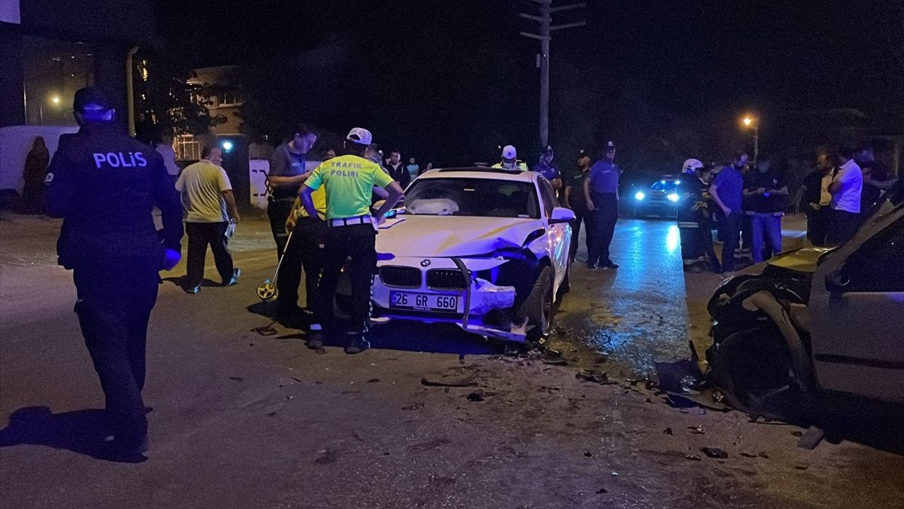 Eskişehir'de Feci Trafik Kazası: 1 Ölü, 5 Yaralı