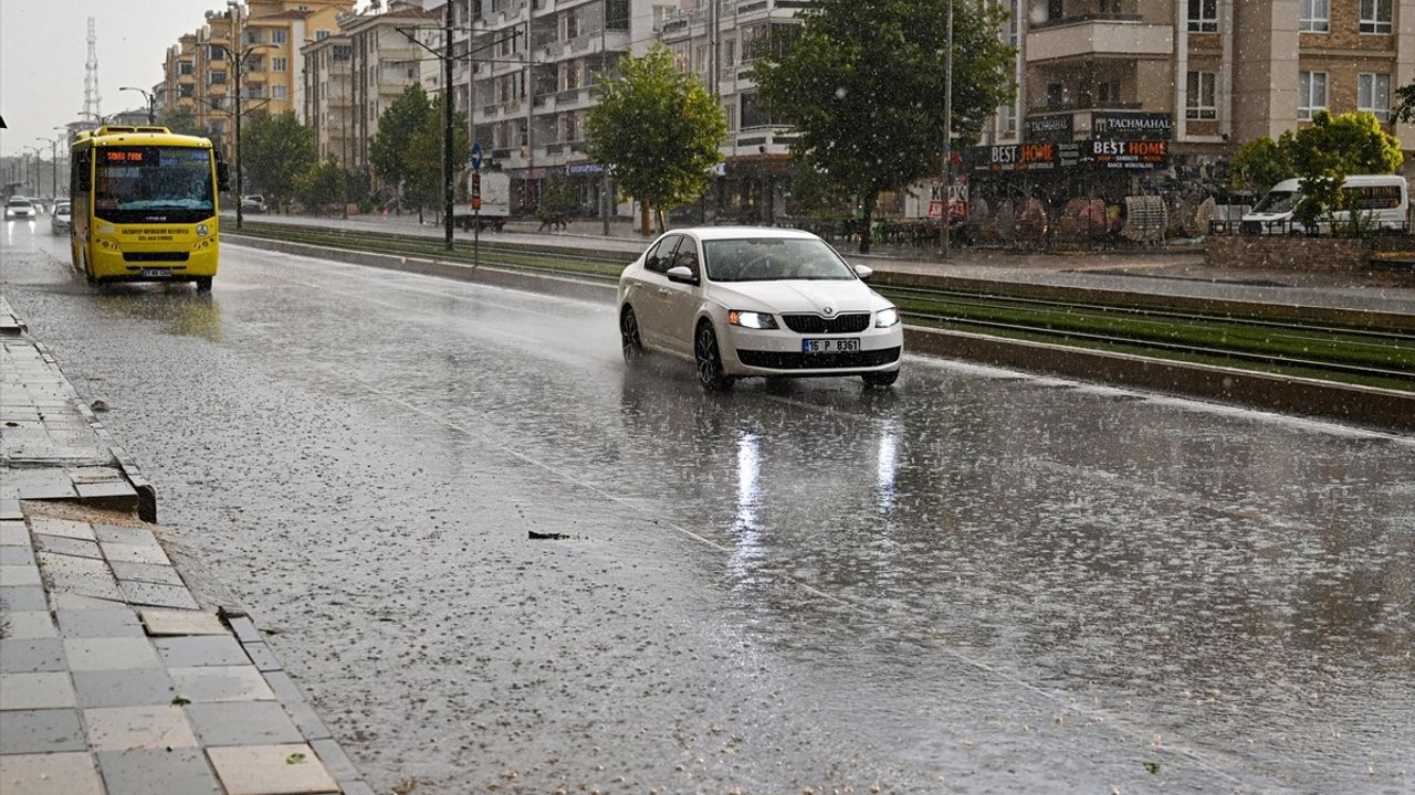 Gaziantep'te Sağanak Yağış Alarmı