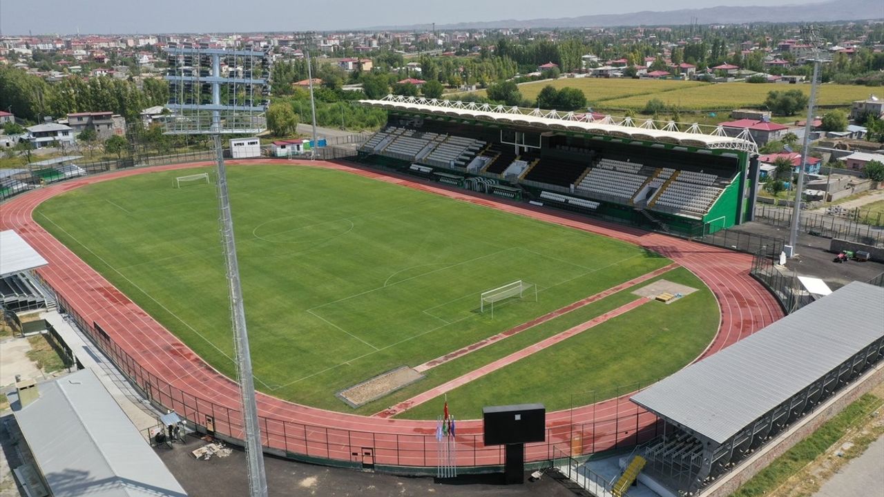 Iğdır'ın Stadyumu Trendyol 1. Lig'e Hazırlanıyor