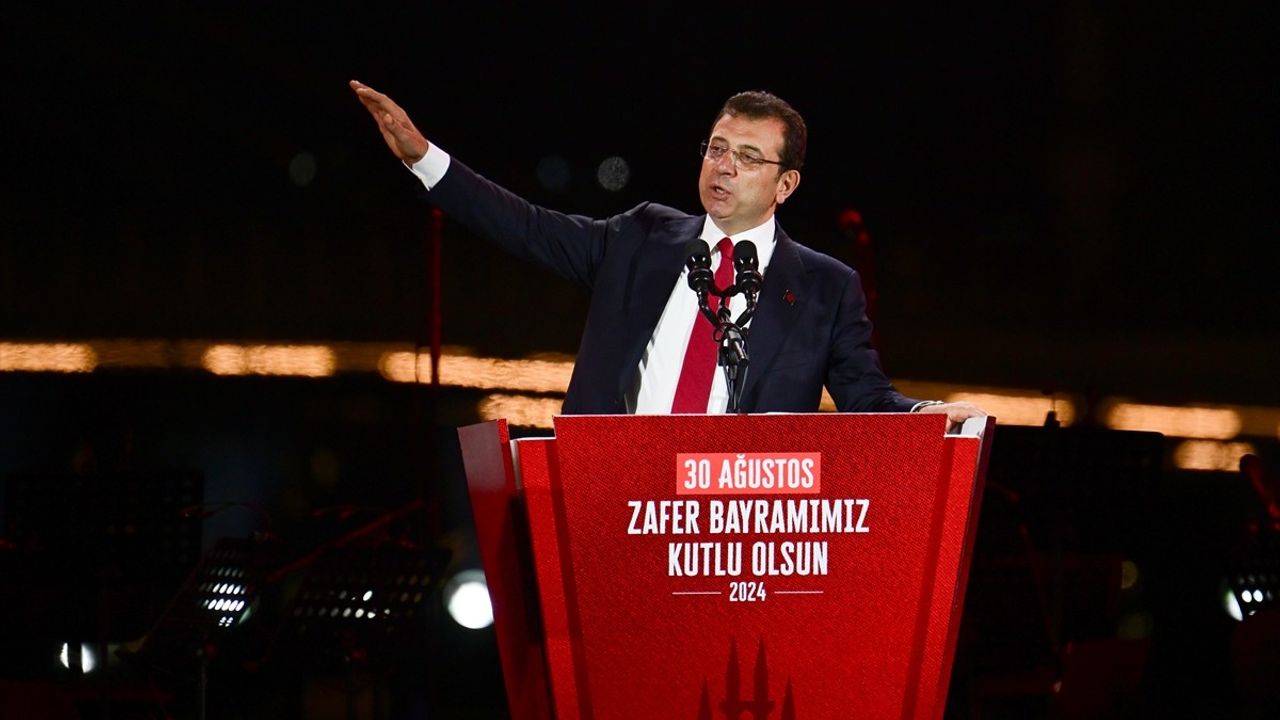 İstanbul'da 30 Ağustos Zafer Bayramı Coşkuyla Kutlandı