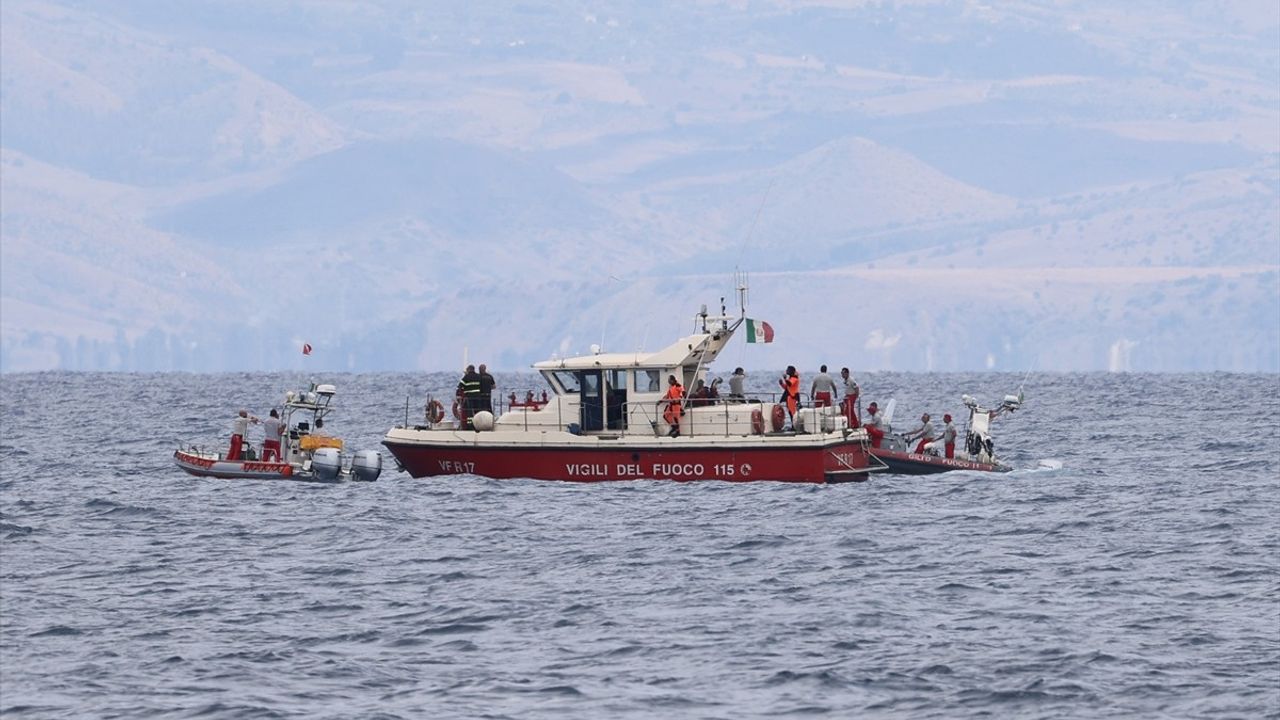 İtalya'da Lüks Yat Fırtınada Battı: Ölü Sayısı Altıya Yükseldi