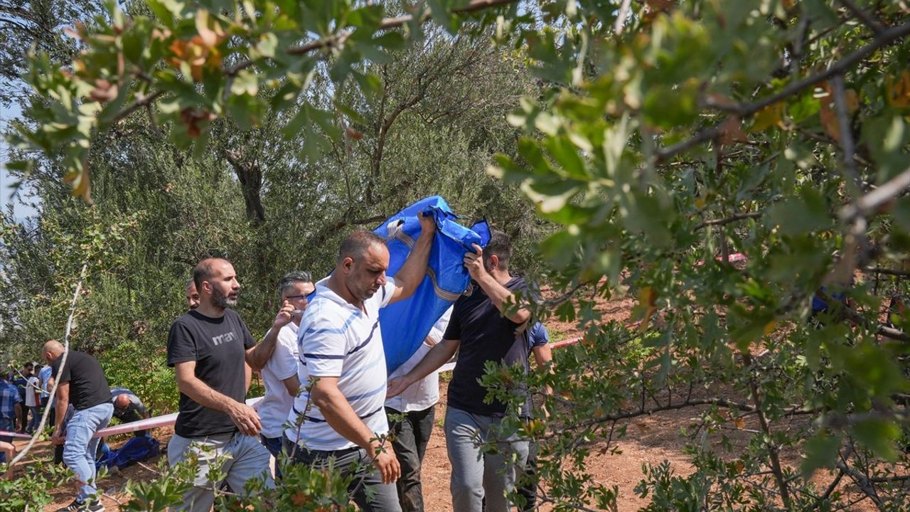 İzmir'deki Baba Cinayeti: 4 Çocuğuna Ateş Açtı, Intihar Girişiminde Bulundu