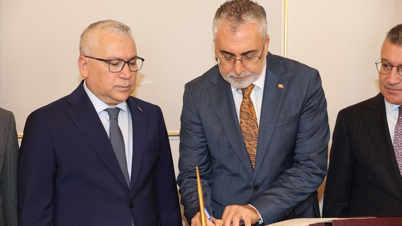 Kadın İstihdamında Yeni Adımlar: İş-Pozitif Projesi Açıklandı