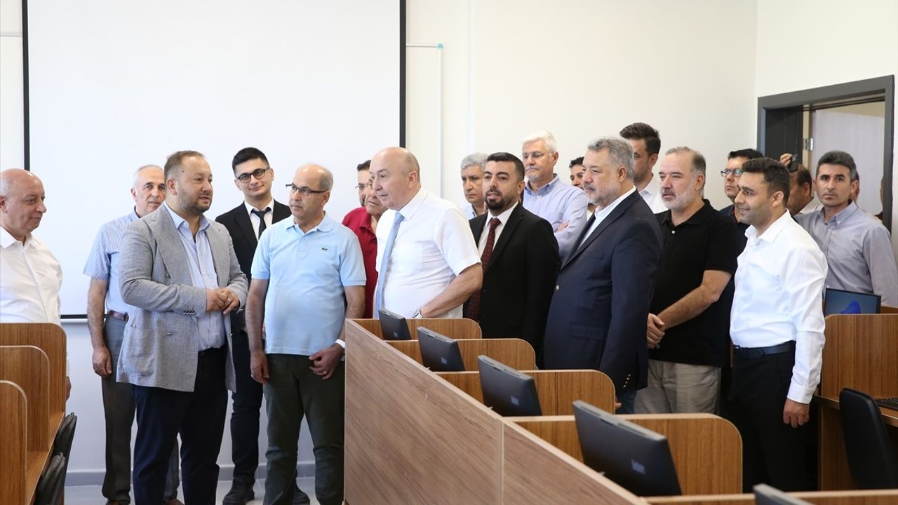 Kahramanmaraş Sütçü İmam Üniversitesi'nde Yeni Bilgisayar Laboratuvarları Açıldı