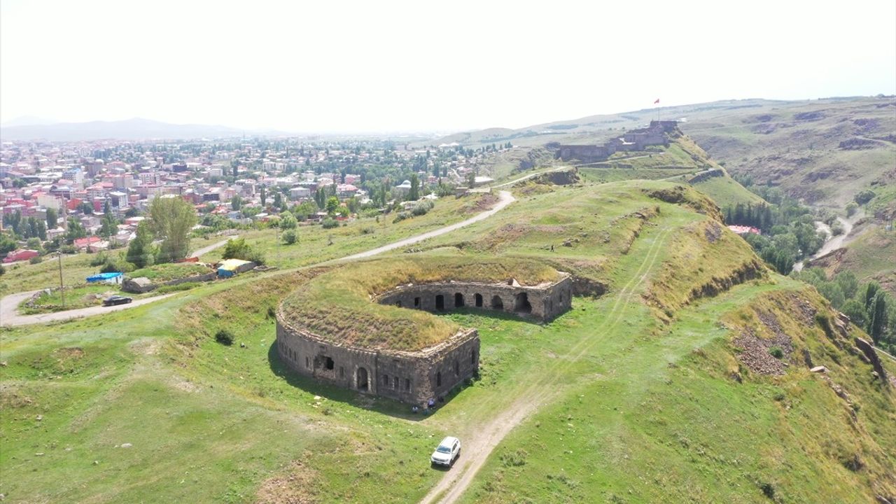 Kars'ın Tarihi Gemli Tabya, Turizmle Buluşmayı Bekliyor