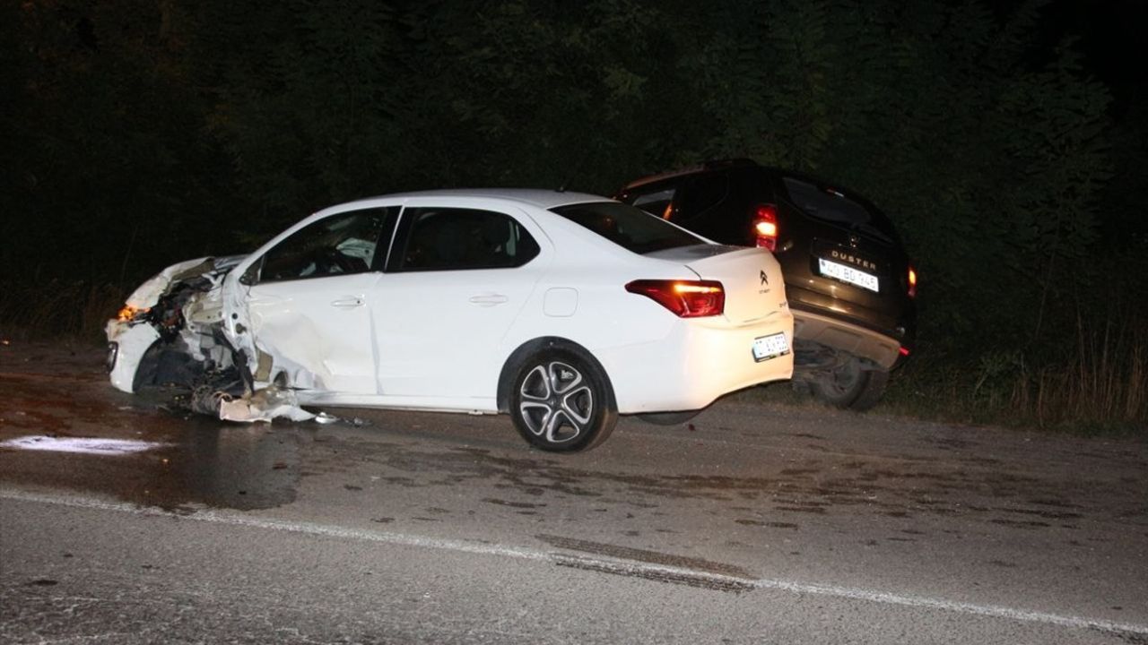 Kocaeli'de Zincirleme Trafik Kazası: 7 Yaralı