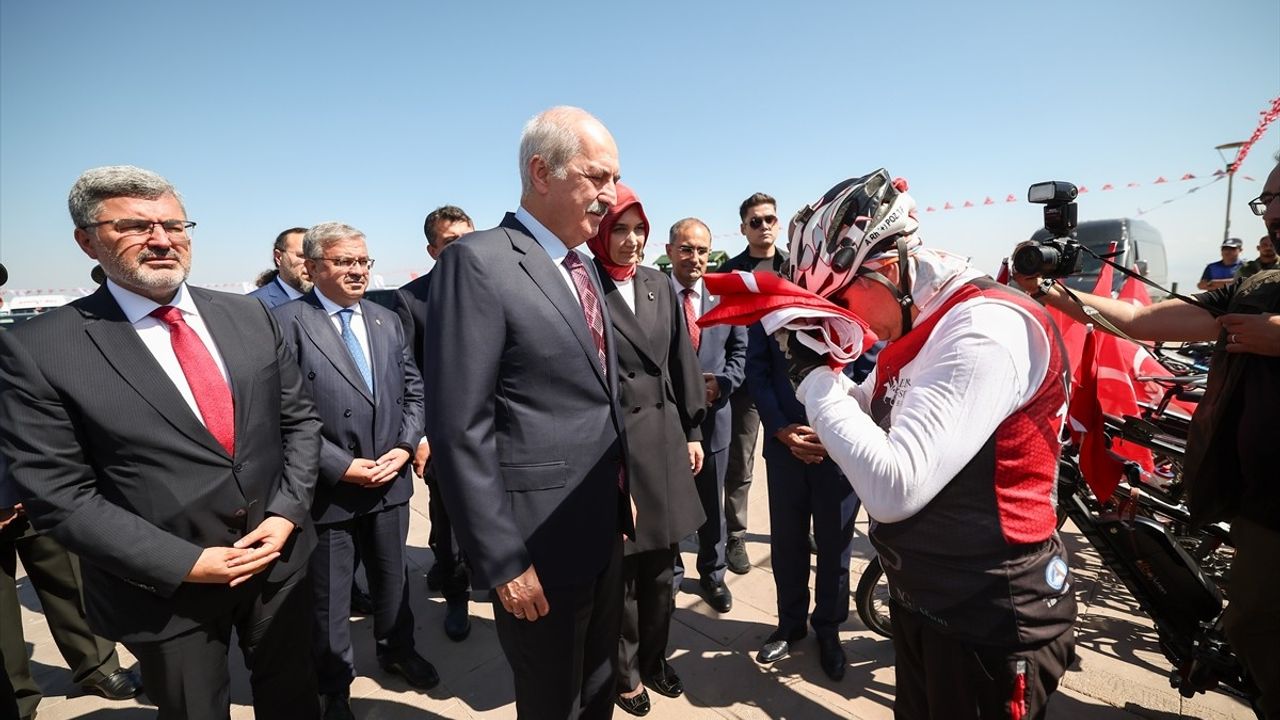 Kocatepe'deki Zafer Törenine TBMM Başkanı Kurtulmuş Katıldı