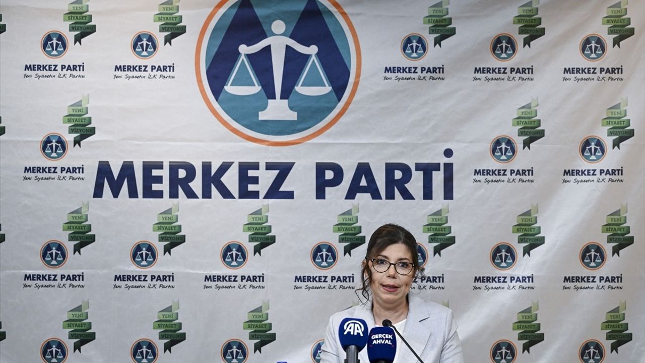 Merkez Parti Genel Başkanı Pelin Gündeş Bakır Deprem Politikalarını Açıkladı