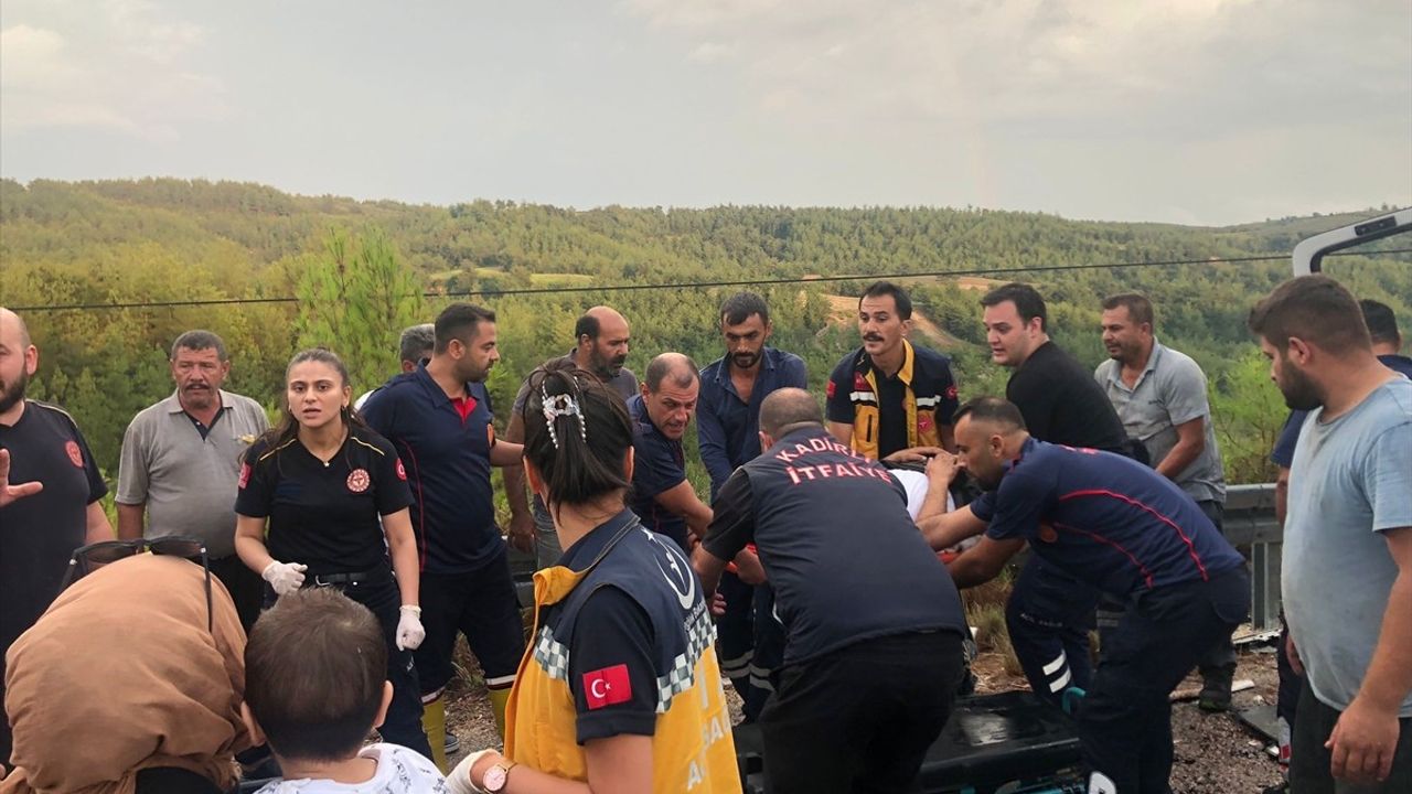 Osmaniye'de Trafik Kazası: 2 Ölü, 4 Yaralı