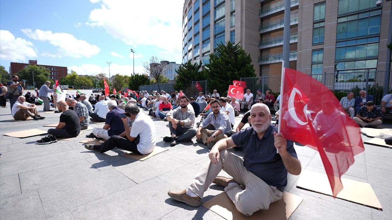 Saadet Partisi'nden İsrail'e Suç Duyurusu Talebi