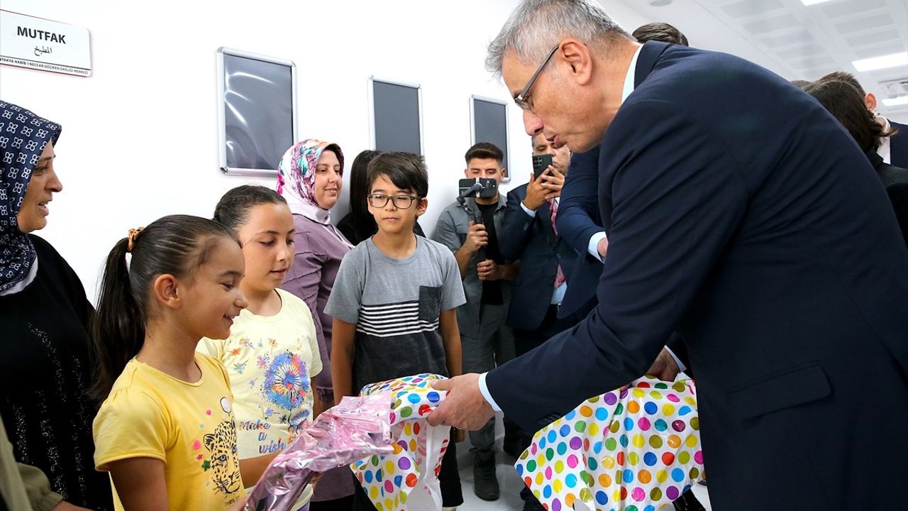 Sağlık Bakanı Hatay'da İhtiyaçları Yerinde İnceledi