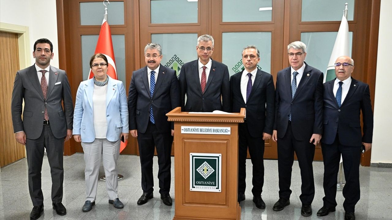 Sağlık Bakanı Kemal Memişoğlu Osmaniye'de Sağlık Hizmetlerini Geliştirme Taahhüdünde Bulundu