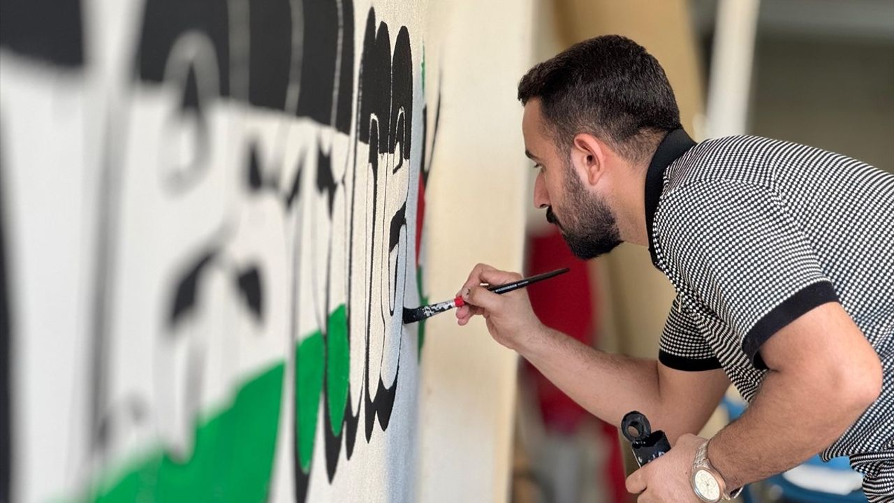 Sanatla Gazze'ye Destek: Osman Öztürk'ün Grafiti Eserleri