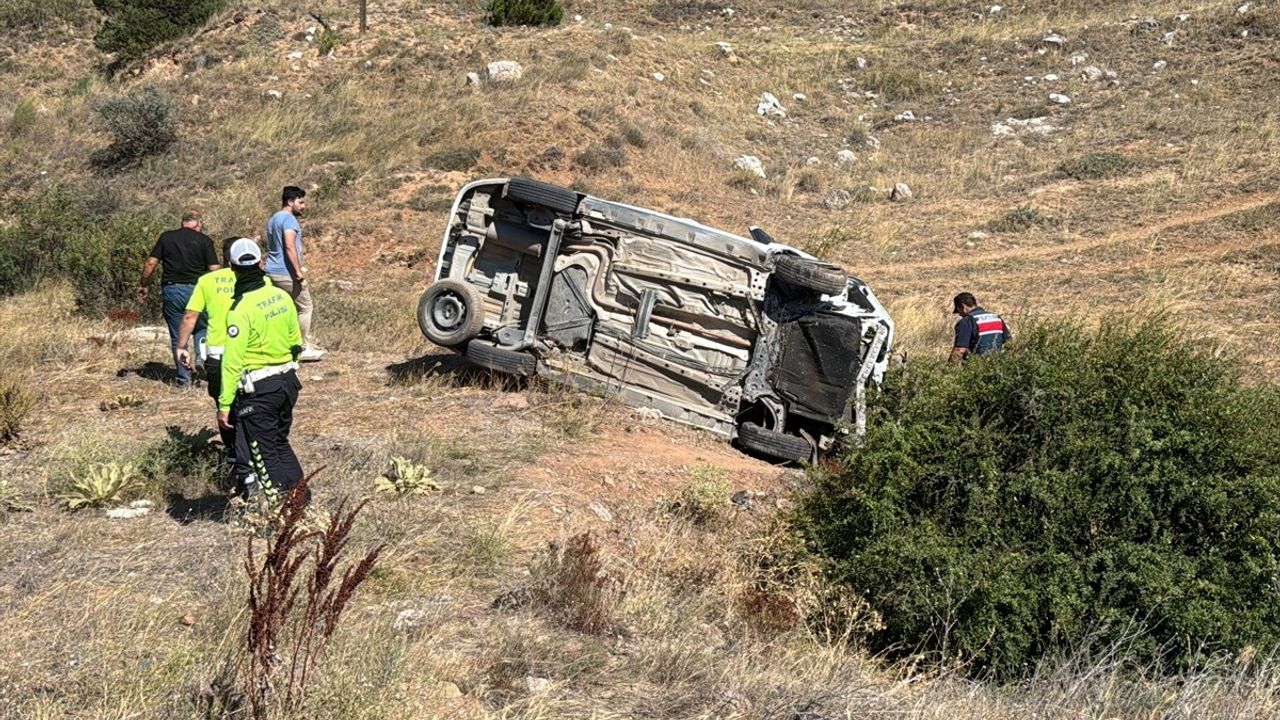 Sivas'ta Trafik Kazası: 6 Yaralı