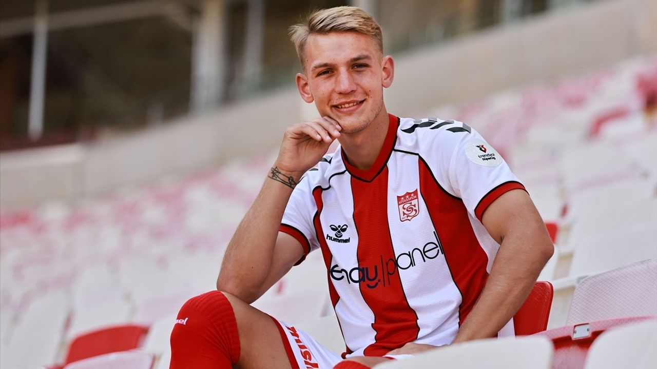 Sivasspor, Jan Bieganski Transferini Gerçekleştirdi