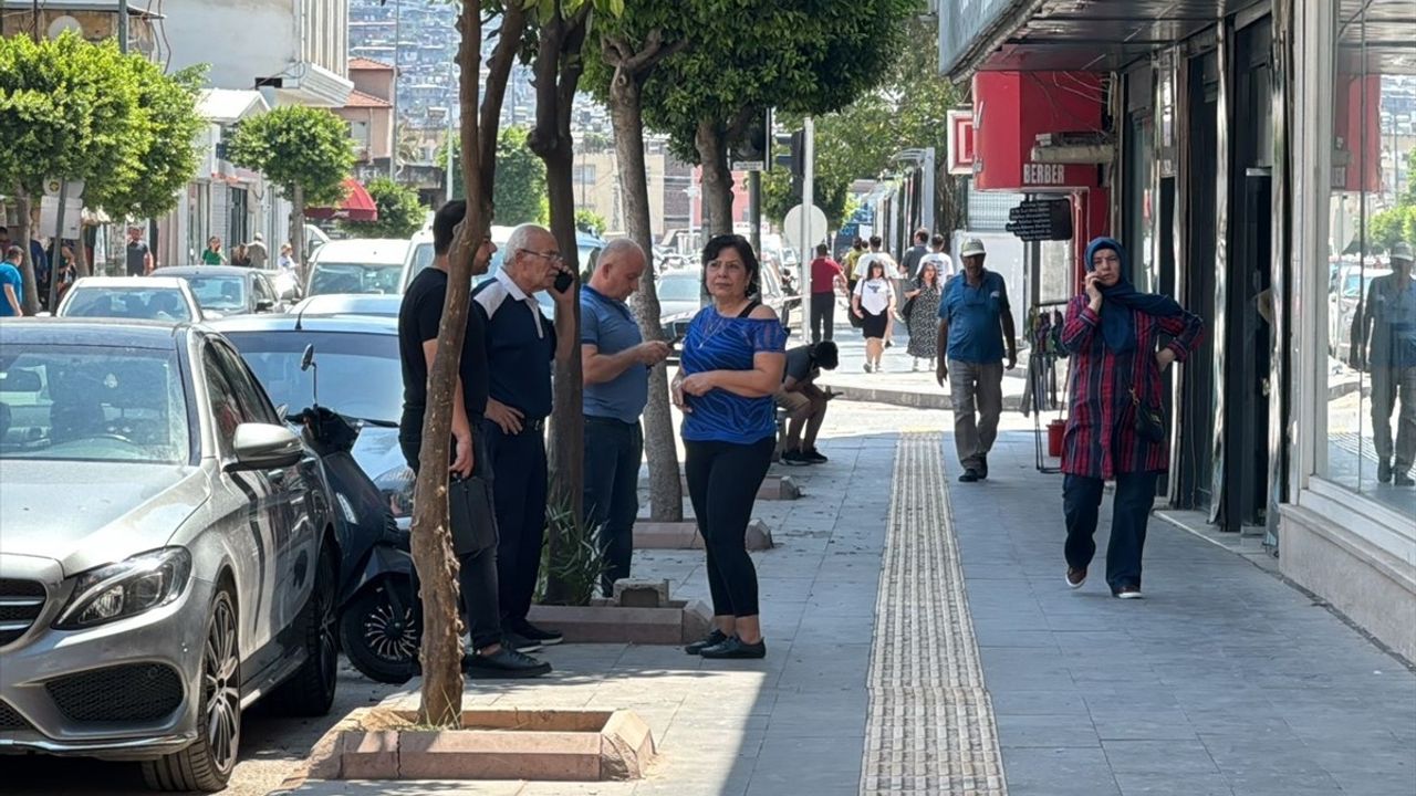 Suriye'nin Hama Şehrinde İki Deprem Meydana Geldi