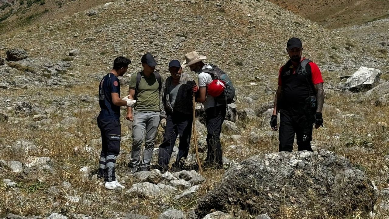 Tunceli'de Mahsur Kalan Baba-Oğulun Kurtarma Operasyonu Başarıyla Gerçekleşti