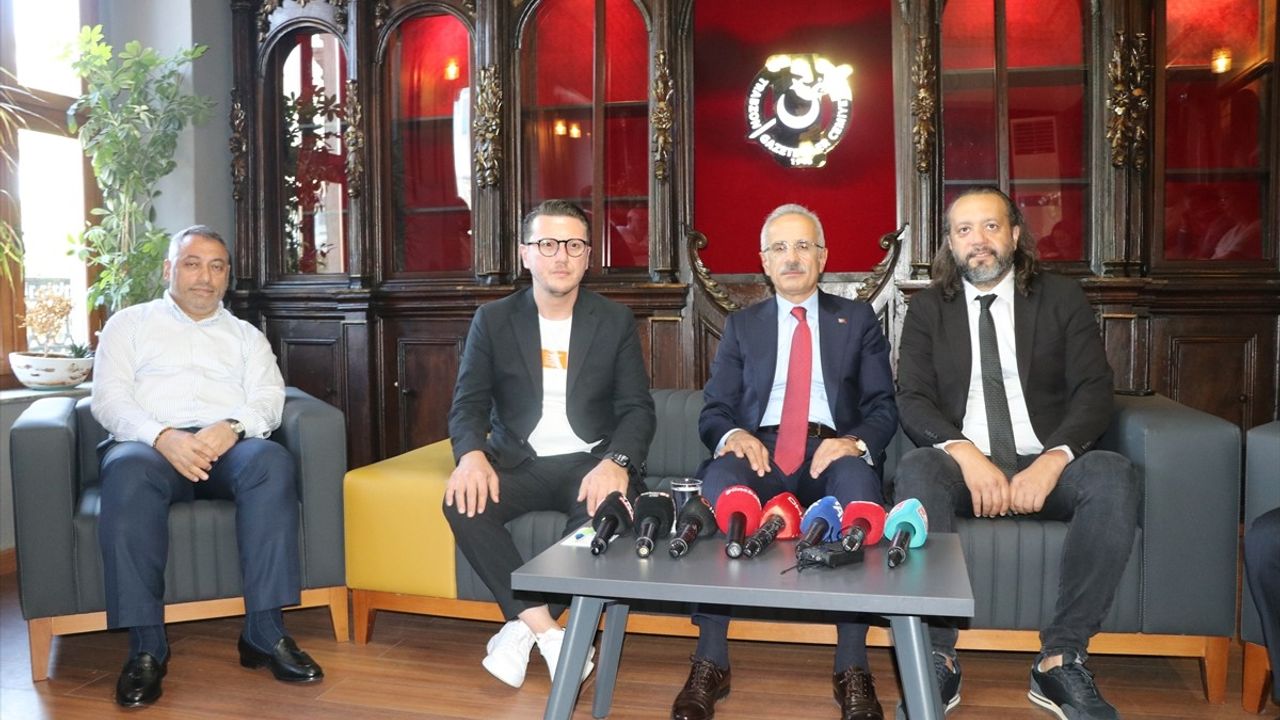 Ulaştırma Bakanı Uraloğlu'ndan Trabzon'da Önemli Açıklamalar