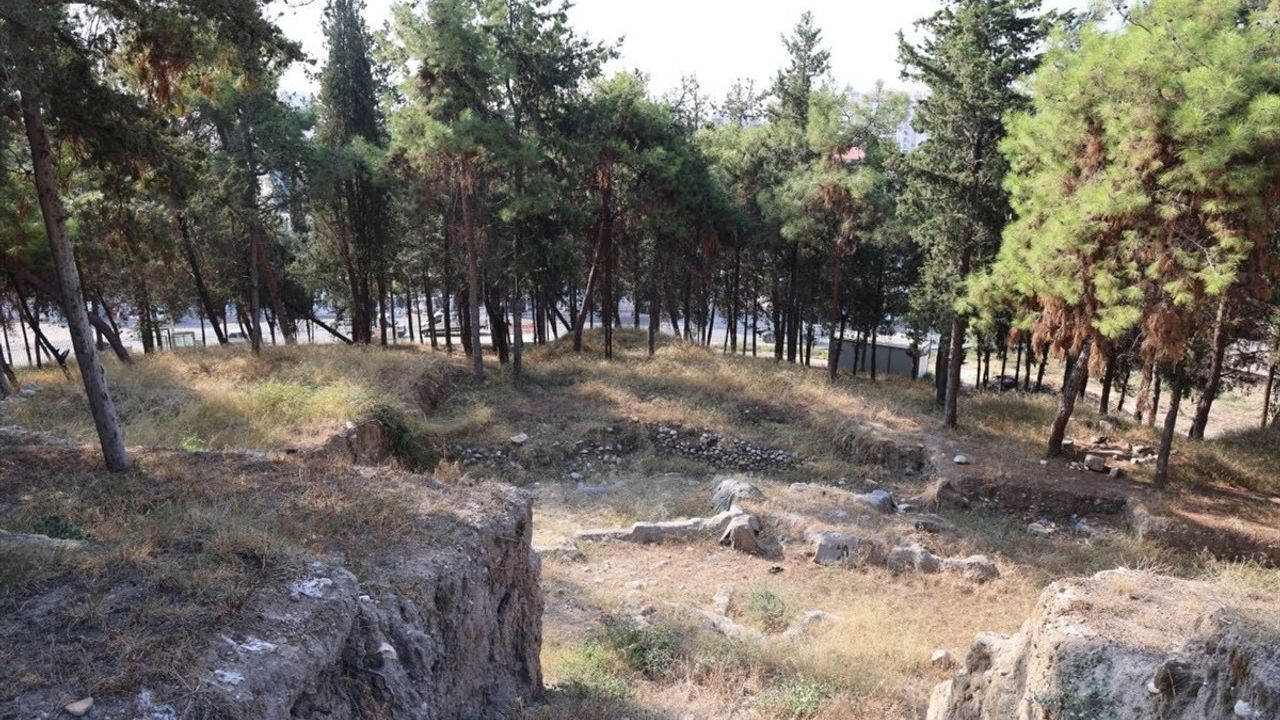 Yumuktepe Höyüğü'nde Kazı Çalışmaları Başladı