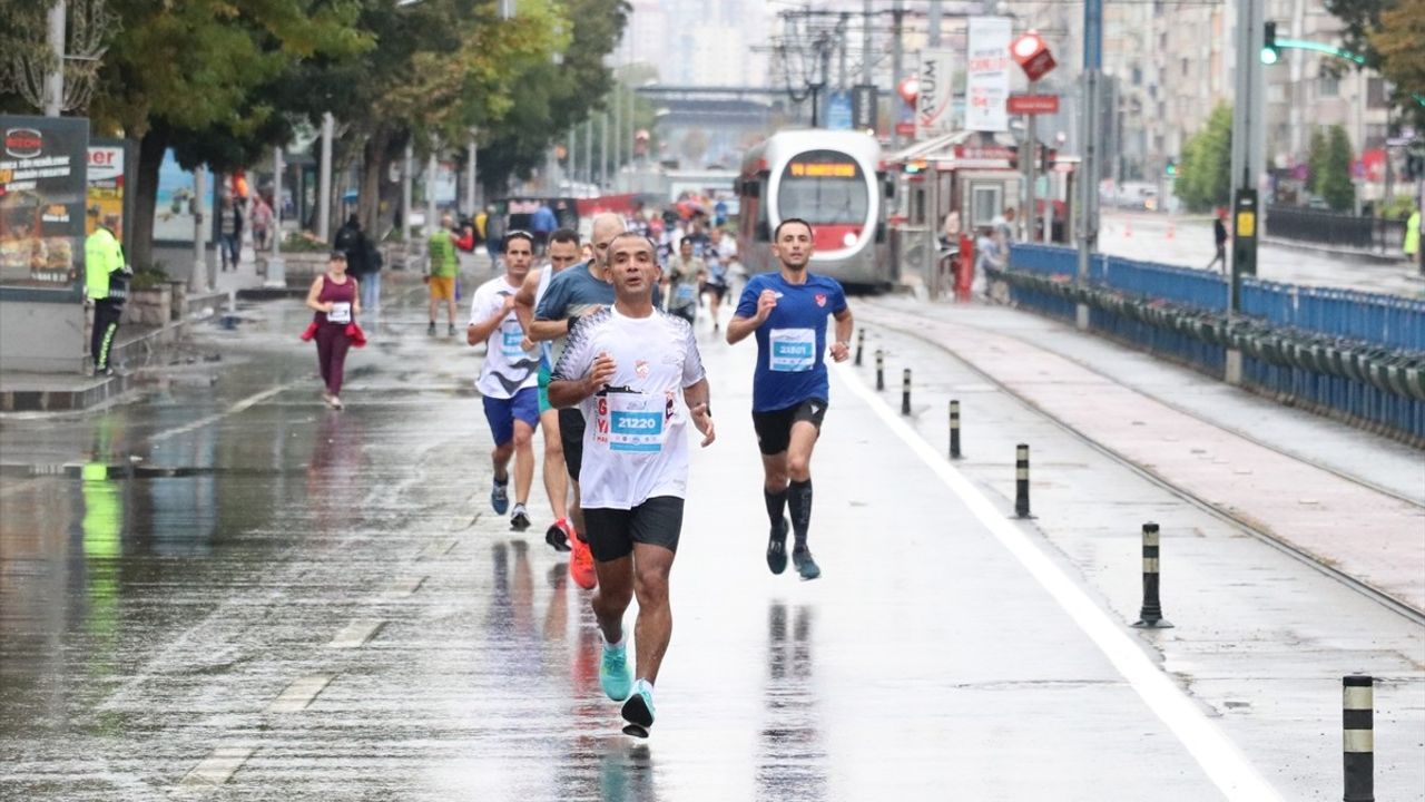 4. Uluslararası Kayseri Yarı Maratonu Başarıyla Gerçekleşti