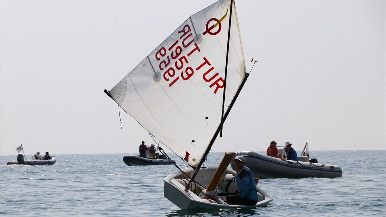 7. Cherry Cup Yelken Yarışı Tekirdağ'da Gerçekleşti