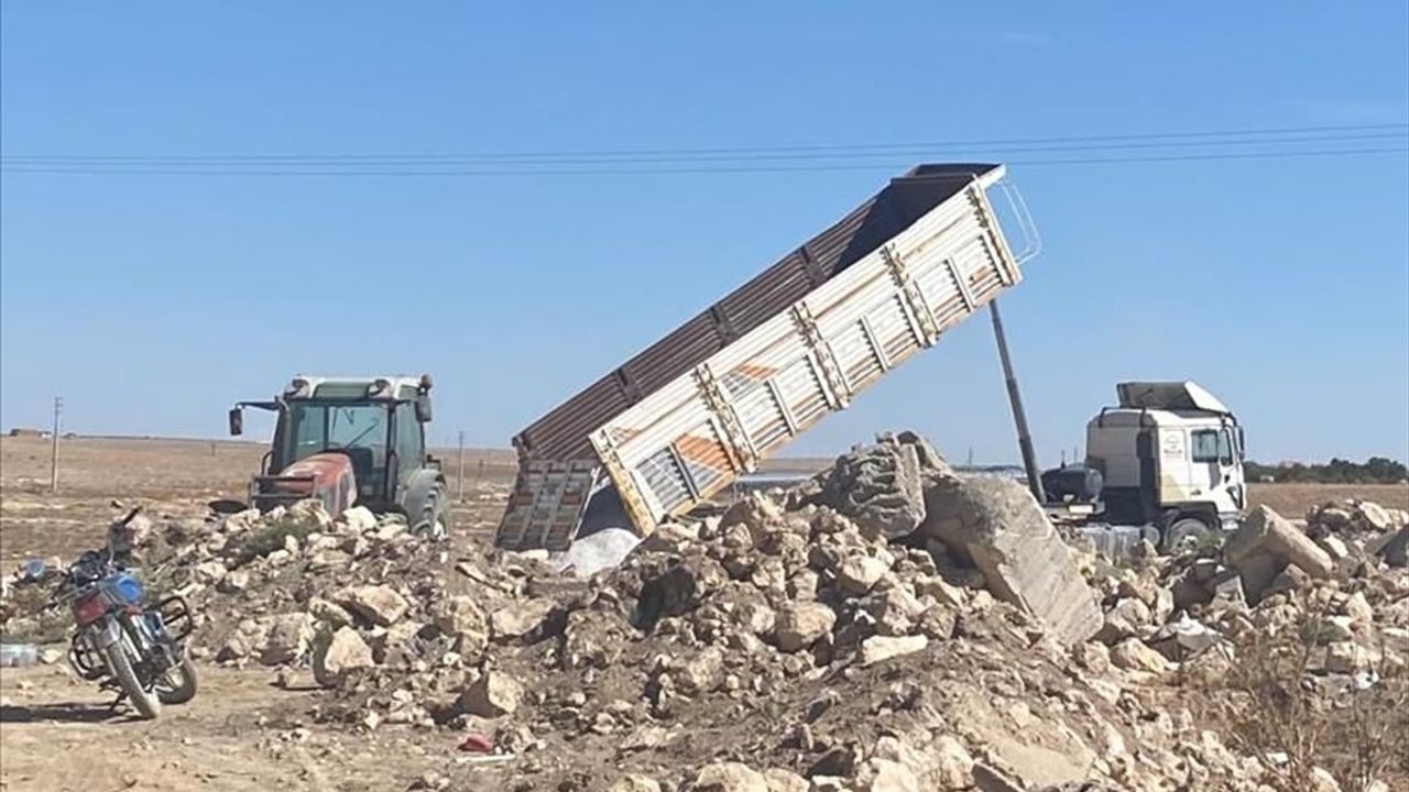 Aksaray'da Yüksek Gerilim Hattına Temas Eden Kamyonun Sürücüsü Hayatını Kaybetti